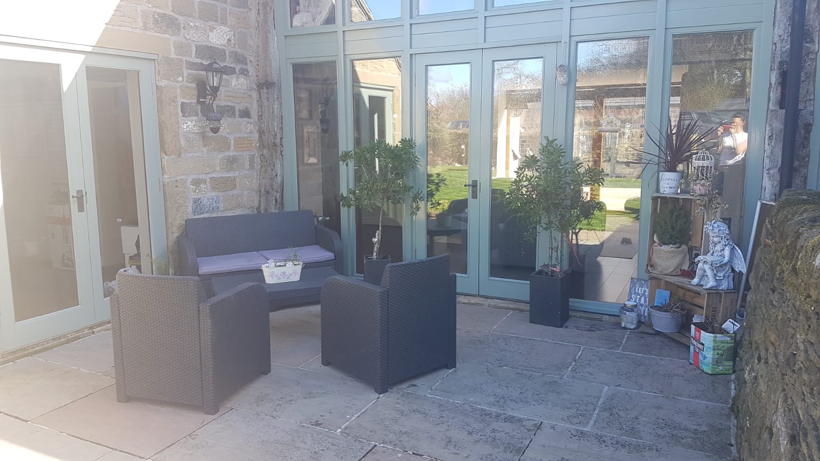 Local Painter and Decorators Sheffield Hillsborough — Photos 6