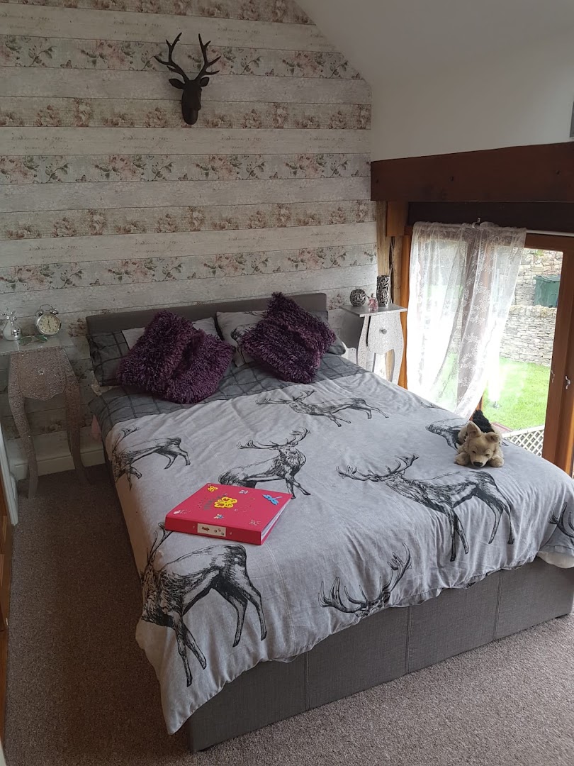 Local Painter and Decorators Sheffield Hillsborough — Photos 3